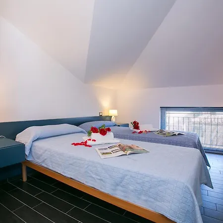 Colonno Penthouse Apartment *
